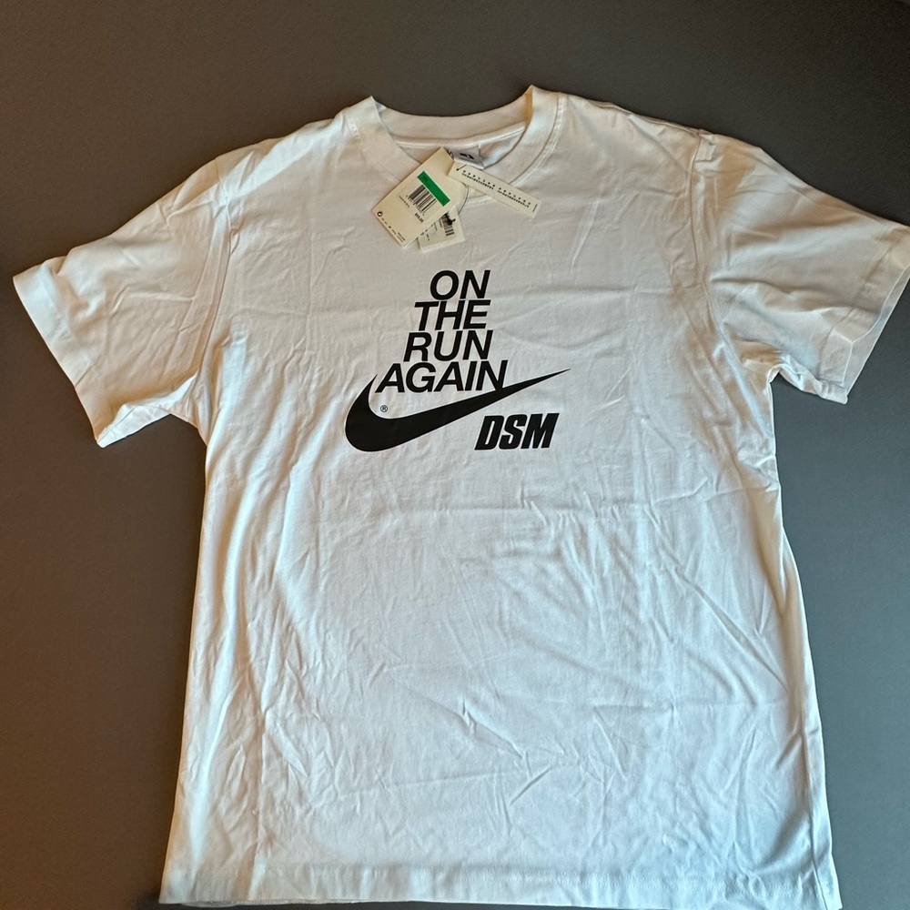 RARE Nike Dover Street Market (DSM) On The Run Tee White XL BNWT